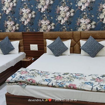 Hotel Ganga Sagar อุจเจน ภายนอก รูปภาพ