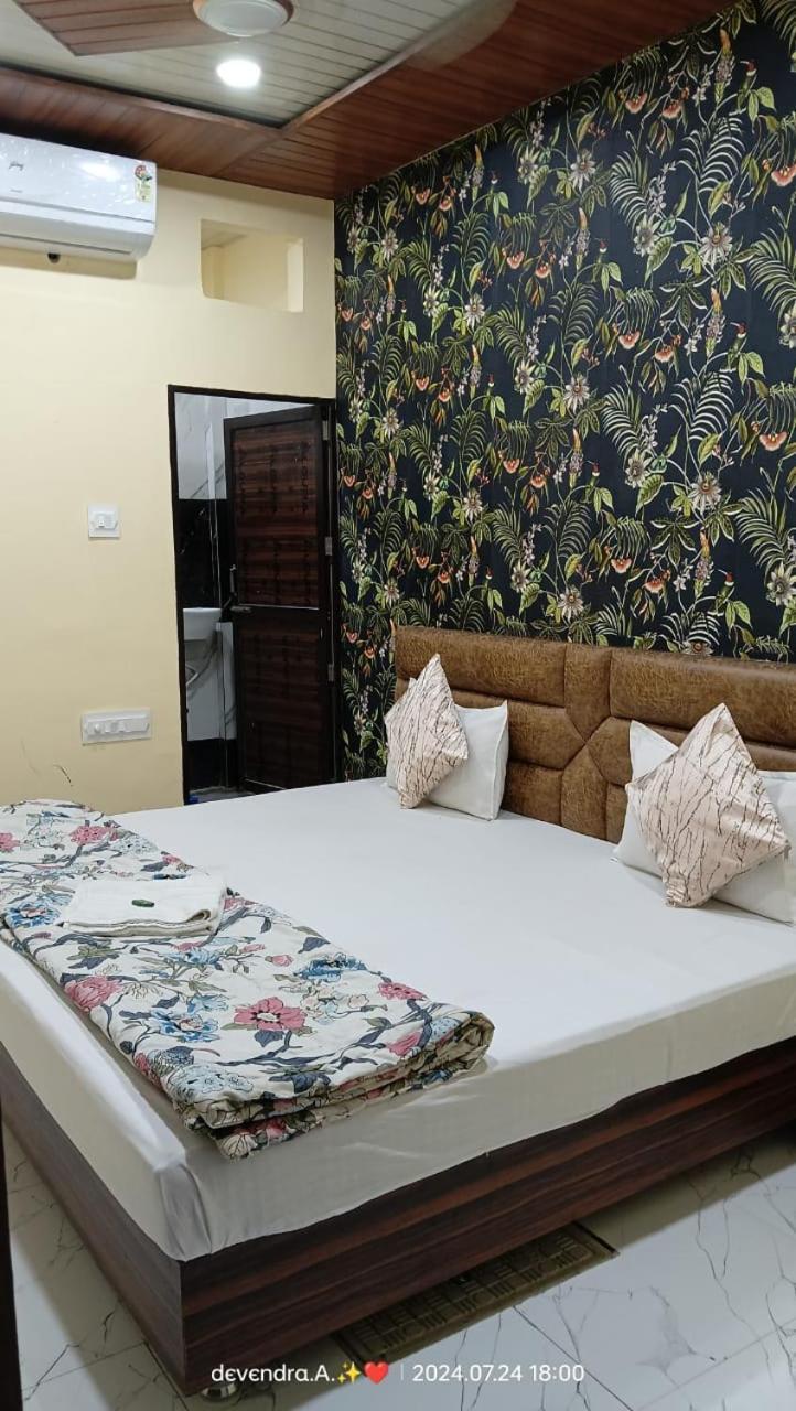 Hotel Ganga Sagar อุจเจน ภายนอก รูปภาพ