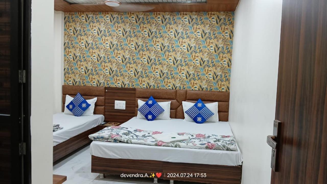 Hotel Ganga Sagar อุจเจน ภายนอก รูปภาพ