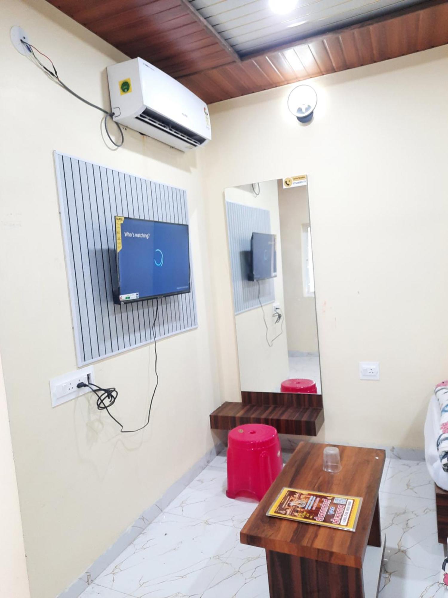 Hotel Ganga Sagar อุจเจน ภายนอก รูปภาพ