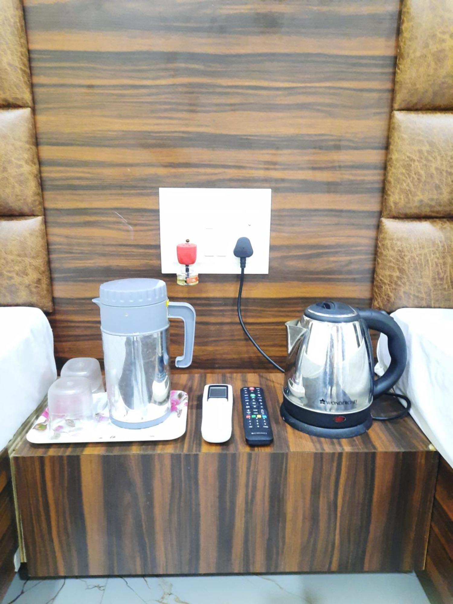 Hotel Ganga Sagar อุจเจน ภายนอก รูปภาพ